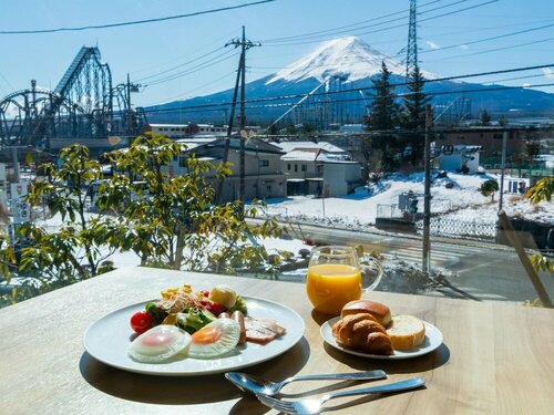 HOTEL MYSTAYS Fuji Onsen Resort, Забронировать Курортный отель Курортные отели Фудзиёсида, рядом с Парк аттракционов Fujikyu Highland, Курортный отель