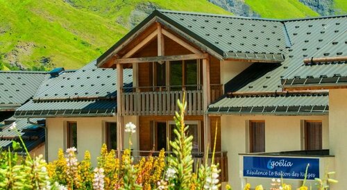 Le Balcon des Neiges, Book Hotel Hoteller i Rhône-Alps med parkering, Parkering