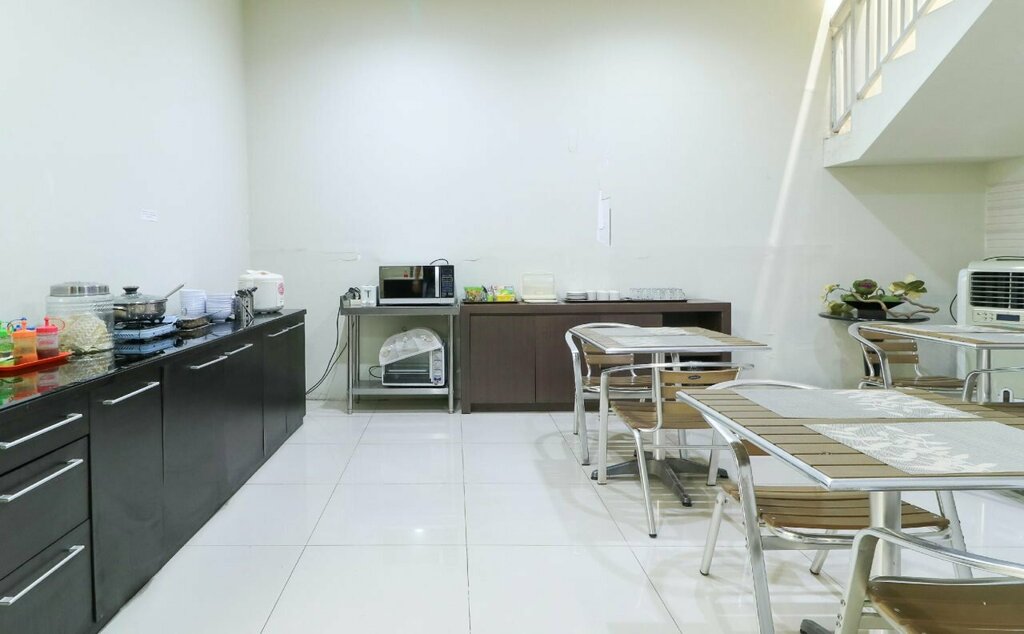 H. O. M. E Guesthouse