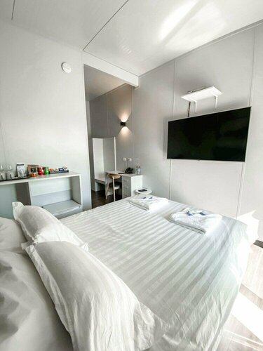 Midway Motel - Richmond, Book Motel Richmond Queensland