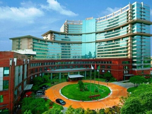 Jin Jiang Pine City Hotel, Prenota Hotel Xuhui Shanghai