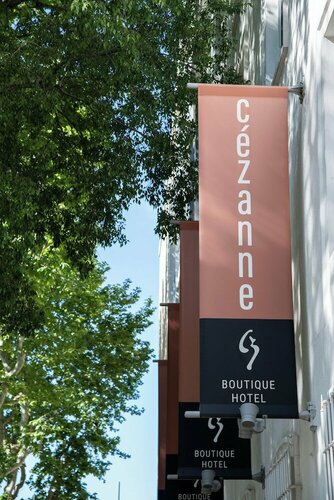 Hôtel Boutique Cézanne centre Aix-en-Provence, Забронировать Бутик-отель Отели Экс-ан-Прованса с парковкой, рядом с Les Carrières de Bibemus, Парковка