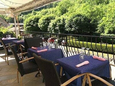 La Truite D'or, Book Hotel Hoteller i Burgund med parkering, Parkering