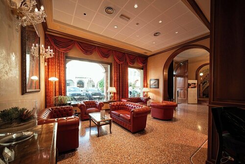 Phi Hotel Dei Medaglioni, Забронировать Отель Корреджо 