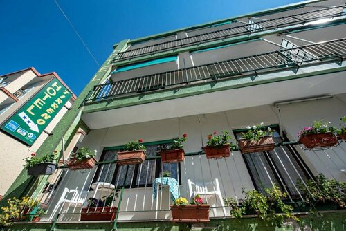 Hotel Tirreno, Забронировать Отель Челле-Лигуре Ривьера-делле-Пальме