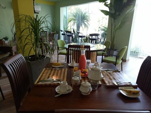 This Is It Airport Hotel and Restaurant, Забронировать Отель Отели Западной провинции с завтраком, Завтраки