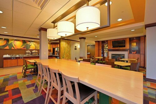 Fairfield Inn and Suites by Marriott Williamsport, Buchen Sie Hotel Williamsport 