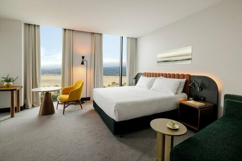 Crowne Plaza Adelaide Mawson Lakes by IHG, Забронировать Отель Мосон-Лейкс Аделаида