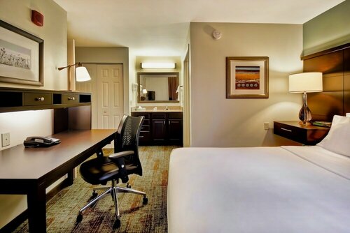 Staybridge Suites Madison East by IHG, Rezerwuj Hotel Madison Wisconsin