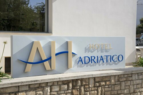 Hotel Adriatico, Varaa Hotelli Hotellit Tricase pysäköinnillä, Pysäköinti