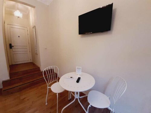 Hostal Lumine Suites by gaiarooms, Забронировать Хостел Хостелы Барселоны, рядом с Площадь Соль, Хостел