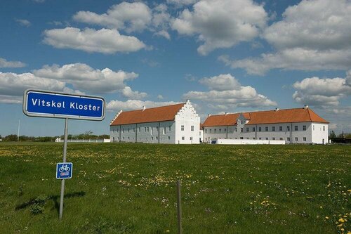 Danhostel Vitskøl Kloster, Забронировать Отель Отели Ранум 3 звезды, 3*