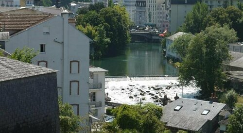 Hotel Saint Charles, Забронировать Отель Лурд Hautes-Pyrénées, рядом с Приходская церковь Сакре-Кёр