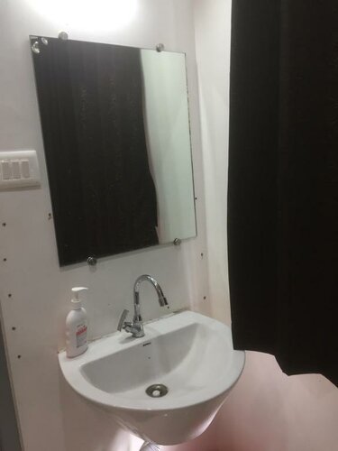 Joshi Yatri Niwas, Book Hotel Kolhapur New Delhi
