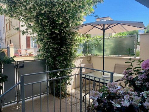B&B Villa Pini, Rezerwuj Bed and Breakfast Hotele w Romagna z parkingiem, Parking