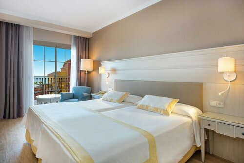 Iberostar Málaga Playa, Réserver Hôtel Hôtels à Torrox avec piscine, Piscine