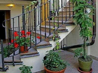 Black Stair Suites, Забронировать Отель Прага Чехия, рядом с Старое еврейское кладбище
