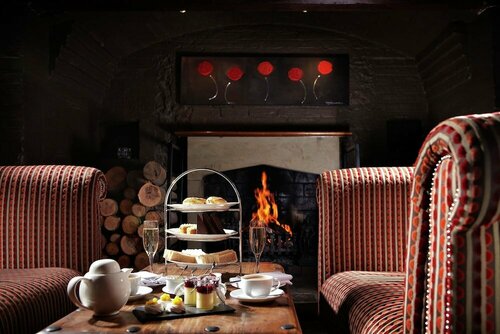 Langshott Manor - Luxury Hotel Gatwick, Reserva ahora Hotel Gatwick 