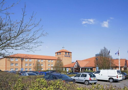 Novotel Stevenage, Забронировать Отель Отели Стивенидж с парковкой, рядом с Stevenage Magistrates Court, Парковка