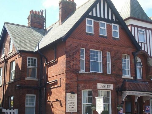 Esklet Guest House, Buchen Sie Pension West Cliff England