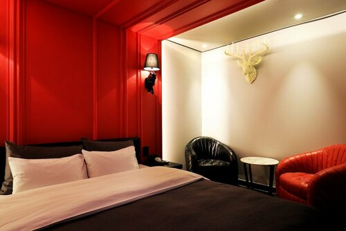A-Vant Hotel