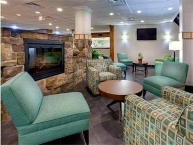 Executive Inn - Fort Lee, Забронировать Отель Отели Нью-Джерси с парковкой, Парковка