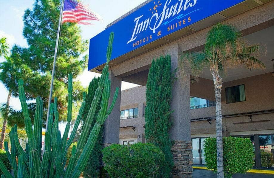 Tempe Phoenix Airport InnSuites at the Mall Hotel