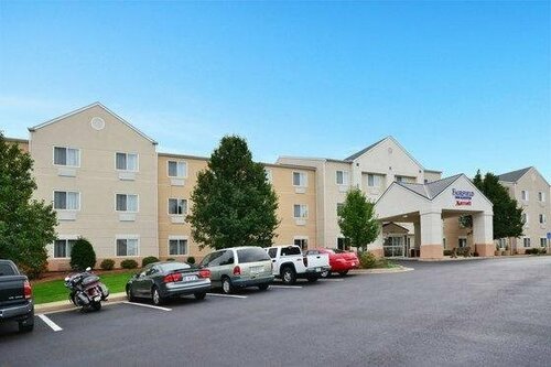 Fairfield Inn & Suites Jefferson City, Забронировать Отель Джефферсон-Сити Миссури