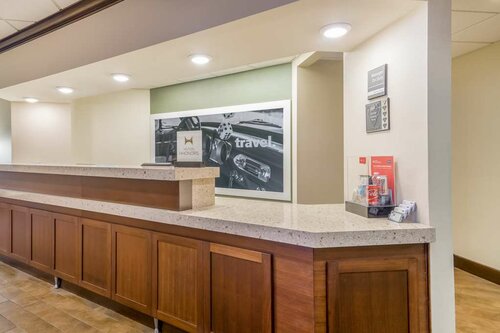 Hampton Inn Terre Haute, Забронировать Отель Отели Индиана с парковкой, Парковка