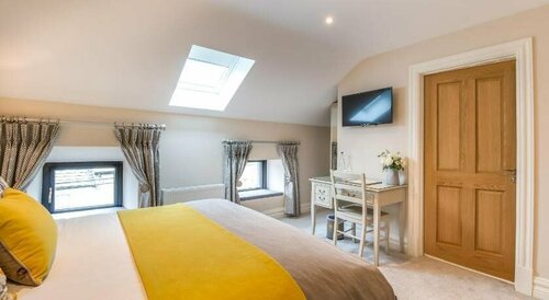 Kingston’s Townhouse, Book Guesthouse Hotels in Kerry with Parking, Parking