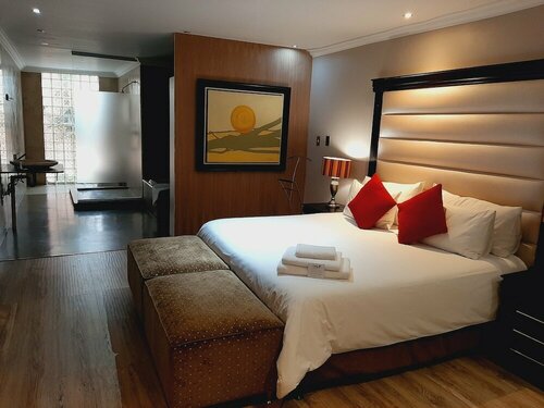 African Moon Corporate House, Reservar Casa de hóspedes Hotéis em Gauteng com Piscina, Piscina