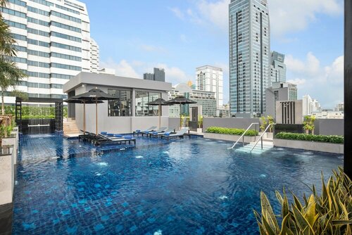Eleven Bangkok Sukhumvit 11 by Kingston Hotels, Забронировать Отель Бизнес-отели Бангкока, рядом с The Escape Hunt Experience Bangkok, 4* 5*