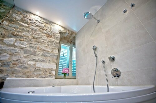 Jupiter Luxury Hotel, Reserva ahora Hotel Hoteles en Croatian Islands con aparcamiento, Aparcamiento