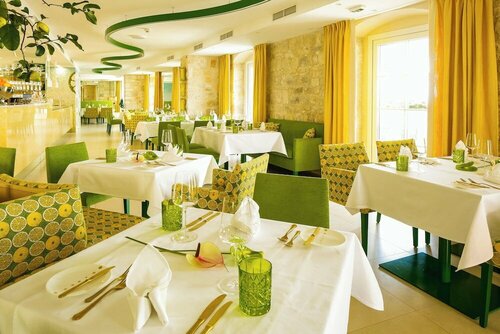 Hotel Lemongarden, Забронировать Отель Остров Брач Омиш