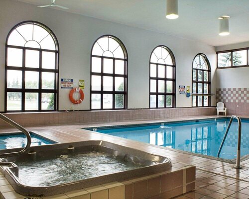 Rodeway Inn Columbia Mall Loop, Забронировать Мини-отель Гранд-Форкс штат Северная Дакота