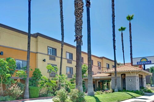 Days Inn by Wyndham West Covina, Забронировать Отель Уэст-Ковина Большой Лос-Анджелес