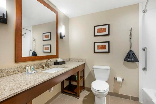Comfort Suites West Omaha, Boek Hotel Hotels in Nebraska met zwembad, Zwembad