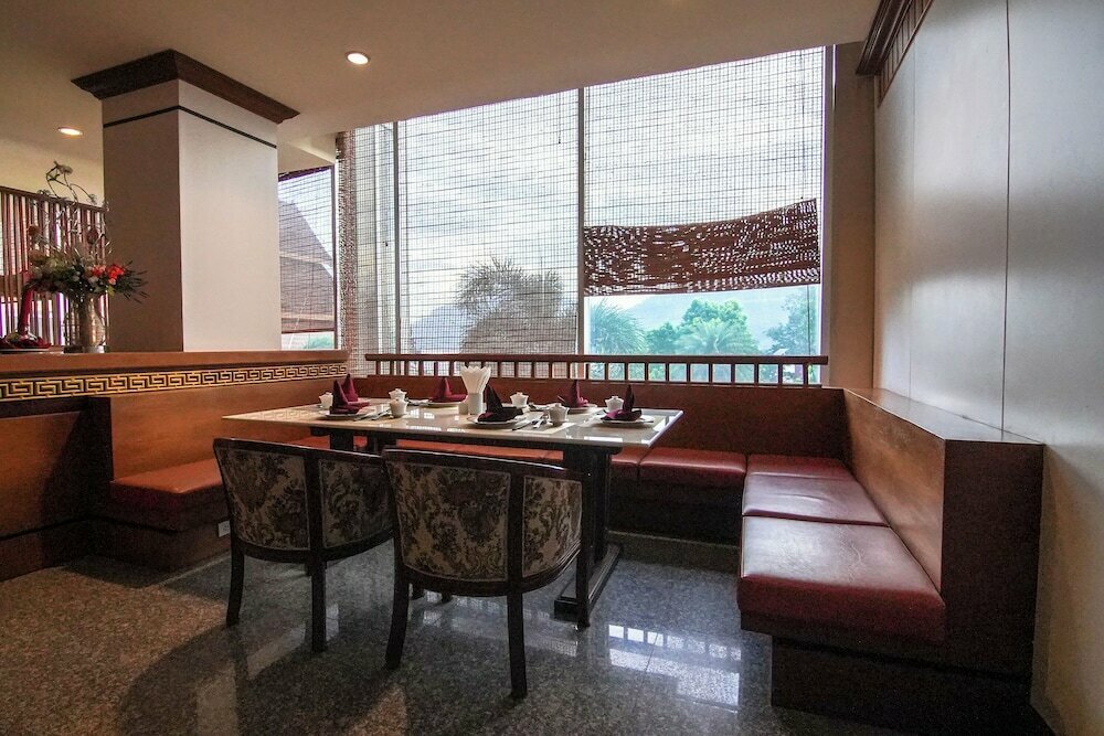Arawan Riverside Hotel