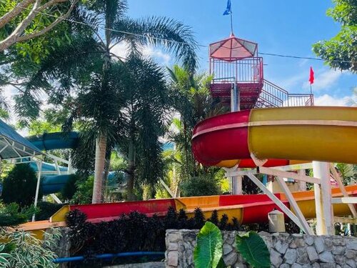 Villa Paraiso Resort & Waterpark, Boek Resort Mambajao Camiguin