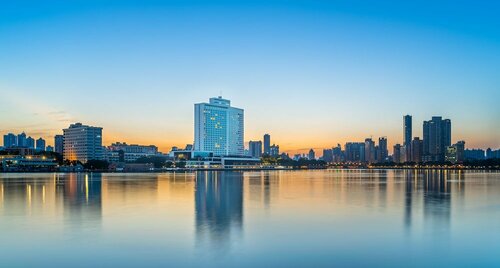 White Swan Hotel, Prenota Hotel Hotel business a Guangdong, 4* 5*