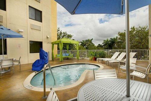 Fairfield Inn & Suites Miami Airport South, 予約 ホテル マイアミビーチ マイアミ・ビーチ