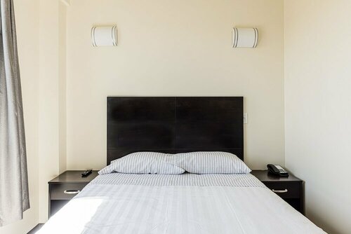 Astoria Inn LaGuardia hotel, Book Hotel Steinway New York State