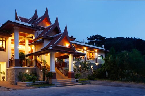 Baan Yuree Resort & Spa - SHA Plus, Забронировать Курортный отель Бизнес-отели Патонг-Бич, 4* 5*