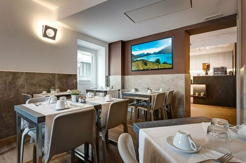 Rome Art Hotel - Gruppo Trevi Hotels, Забронировать Отель Треви Рим