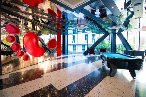 Klub Hotel Bangkok, Забронировать Отель Раттхеви Бангкок, рядом с Универмаг Central Chidlom