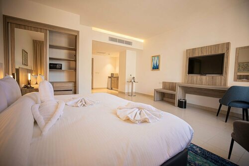 Golden Tulip Amman, Book Hotel Hotels in Amman Governorate with Breakfast, Breakfasts