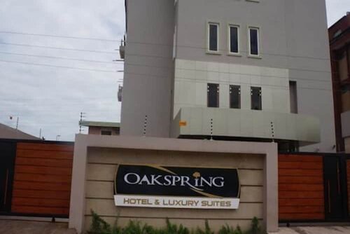 Oakspring Hotel and Luxury Suites, Book Hotel Hotels in Lagos State with Breakfast, Breakfasts