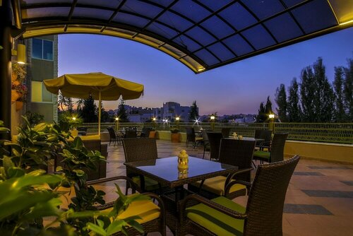 Century Park Hotel, Book Hotel Hoteller i Amman Governorate med pool, Swimmingpool