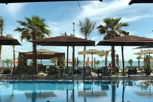 Royal G Hotel And Spa, Đặt Khu nghỉ dưỡng Khách sạn ở Durres County có hồ bơi, Hồ bơi
