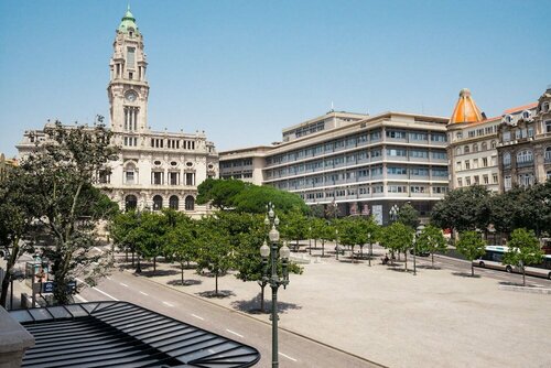 The One Monumental Palace, Boek Hotel Hotels en accommodaties in Porto, Hotel